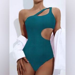 ROMWE Cut-out One Shoulder One Piece